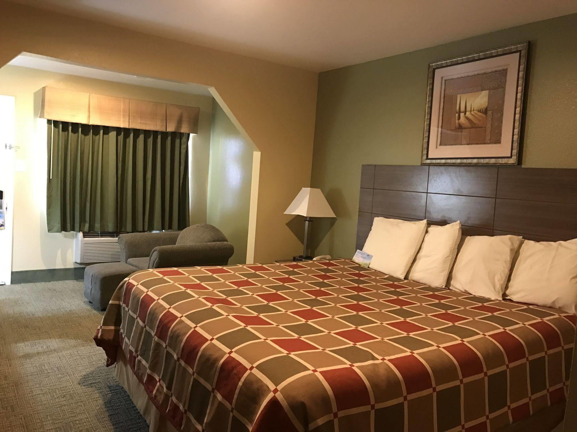 Days Inn By Wyndham Abbeville Exterior photo