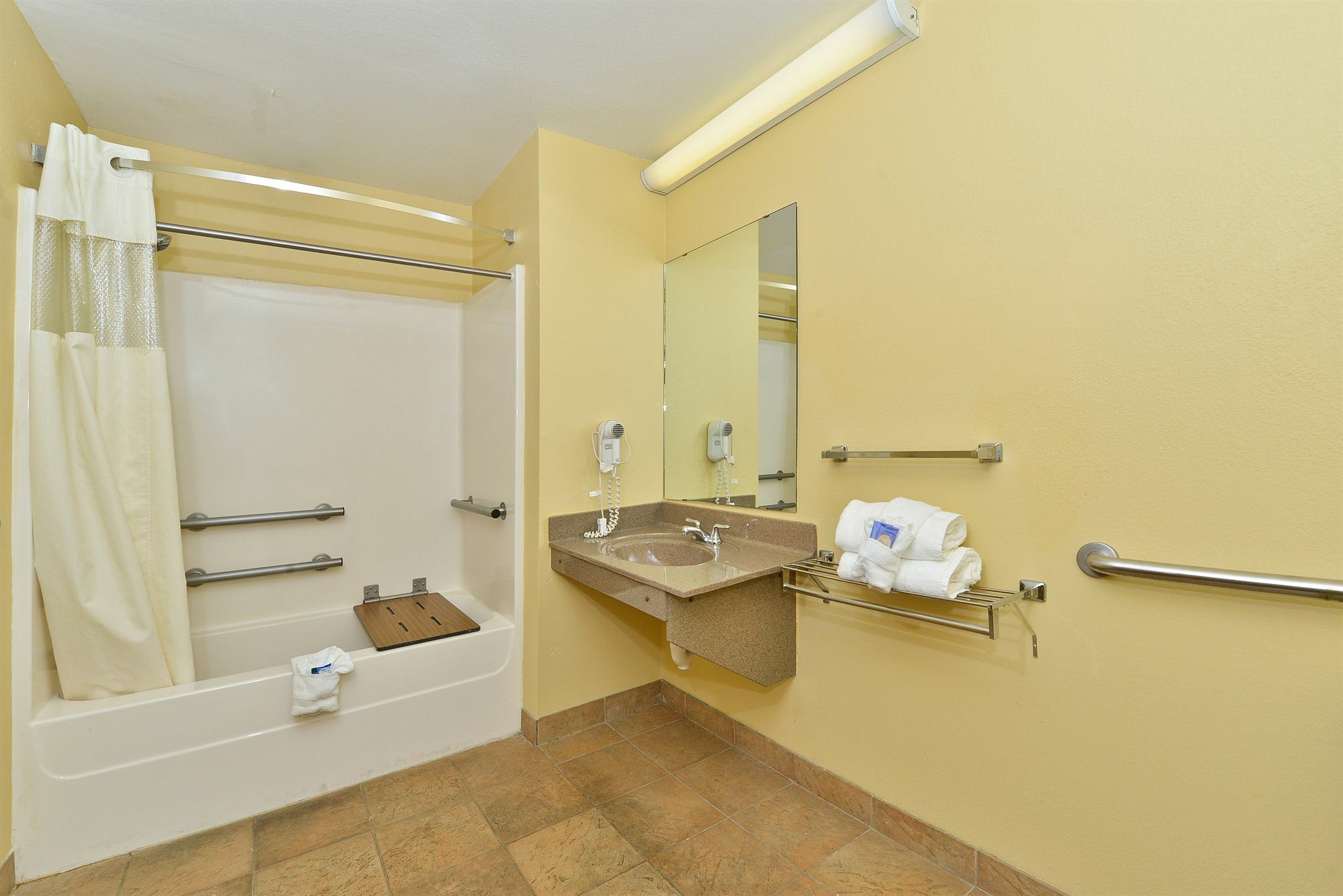 Days Inn By Wyndham Abbeville Exterior photo